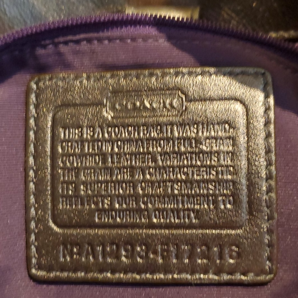 Handbag - Picture 4 of 5